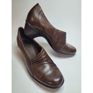 Clark's shoes, Women's size 9M, brown leather‎ slip on
